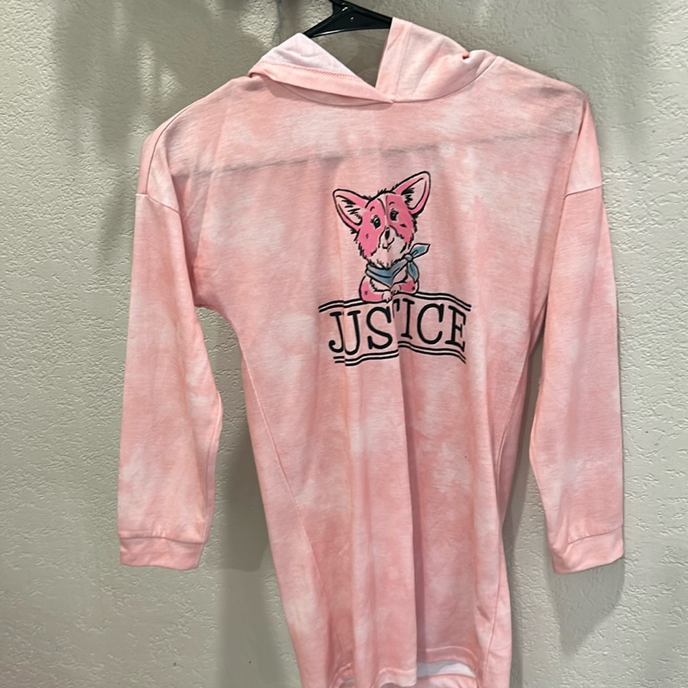 Like New Justice Night Gown